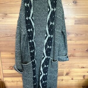Cyrus Black & Gray Patterned Cardigan